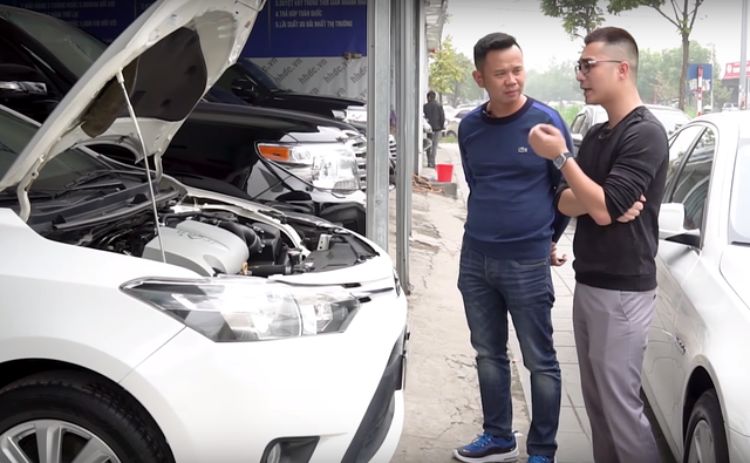 mua xe ô tô trực tuyến