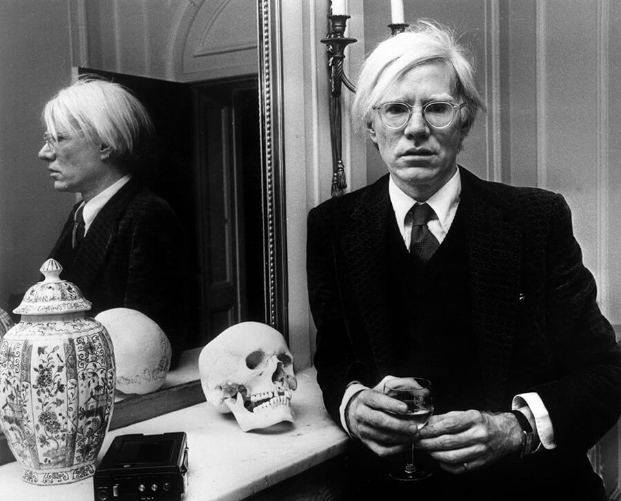 Andy Warhol - Vị vua của nghệ thuật Pop